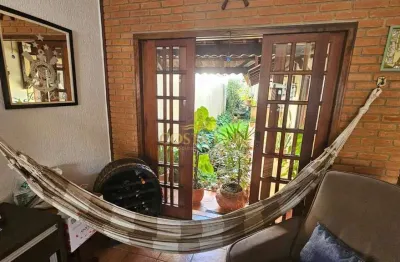 Casa 3 dormitórios, no canto do forte: conforto, privacidade e alto padrão