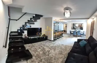 Sobrado de luxo  no embaré – porteira fechada, automação e acabamentos premium