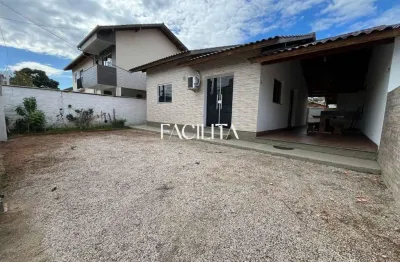 Casa com 3 quartos para alugar na rua fidélis govoni, 840, campeche, florianópolis por r$ 4.500