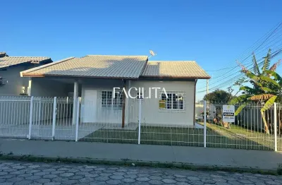 Casa com 2 quartos para alugar na rua arco íris, 518, carianos, florianópolis por r$ 6.200