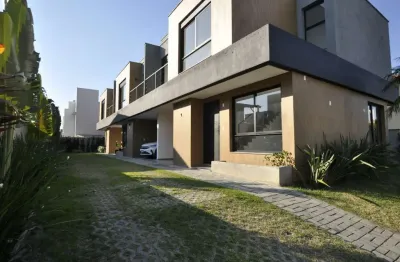 Casa em condomínio fechado com 3 quartos para alugar na rua grumixama, 127, campeche, florianópolis por r$ 8.000