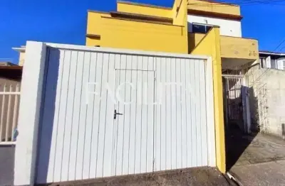 Casa com 2 quartos para alugar na servidão valter de oliveira, 1000, campeche, florianópolis por r$ 5.200