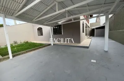 Casa com 3 quartos para alugar na Rua Sabino Anísio da Silveira, 1000, Campeche, Florianópolis por R$ 4.500