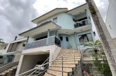 Casa com 4 quartos à venda na Avenida das Maracanãs, 1, Pedra Branca, Palhoça