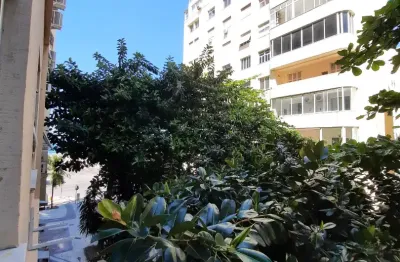 Copacabana - apartamento 2 quartos, frente, rua siqueira campos, junto à praia!