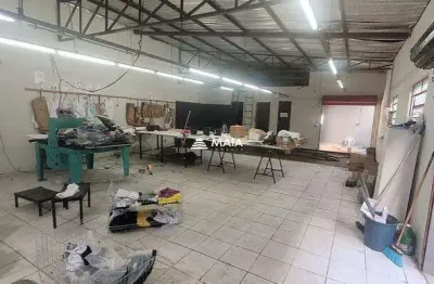 Barracão / Galpão / Depósito à venda no Dom Eduardo II, Uberaba 