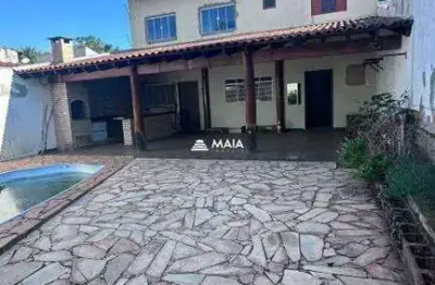Casa com 3 quartos à venda no Beija-Flor, Uberaba 