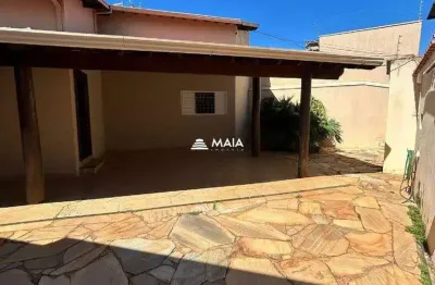 Casa com 3 quartos para alugar no Jardim São Bento, Uberaba 
