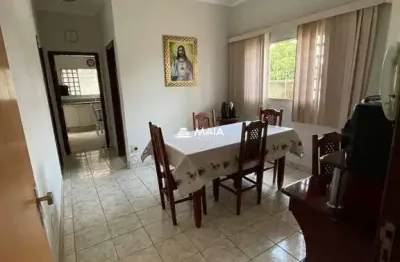 Casa com 5 quartos à venda no São Benedito, Uberaba 