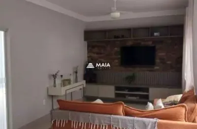 Casa com 5 quartos à venda no Jardim Canadá, Uberaba 