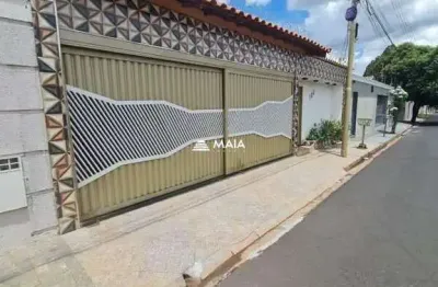 Casa com 4 quartos à venda no Grande Horizonte, Uberaba 