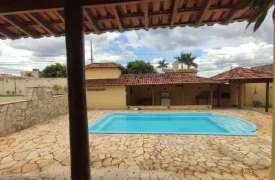 Casa com 4 quartos à venda no Santa Maria, Uberaba 