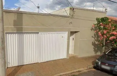 Casa com 3 quartos à venda na Vila Olímpica, Uberaba 