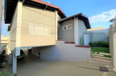 Casa com 4 quartos à venda no São Benedito, Uberaba 