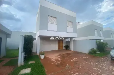 Casa com 3 quartos para alugar na Vila Alvorada, Uberaba 