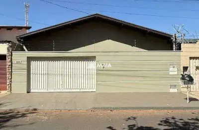 Casa com 3 quartos à venda no Conjunto Manoel Mendes, Uberaba 