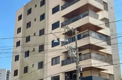 Apartamento com 4 quartos à venda no Mercês, Uberaba 