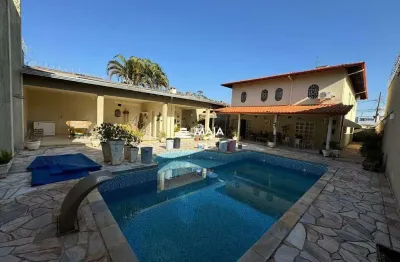 Casa com 3 quartos à venda no Santa Maria, Uberaba 