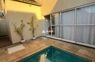 Casa com 3 quartos à venda no Beija-Flor II, Uberaba 