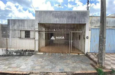 Casa com 4 quartos para alugar no Mercês, Uberaba 