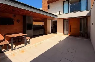 Casa com 4 quartos à venda em Meia Praia, Itapema 