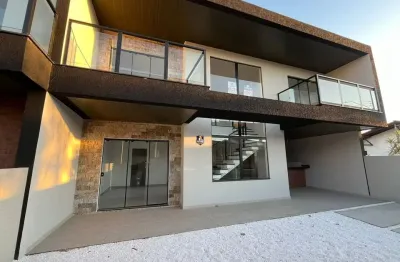 Casa com 3 quartos à venda no Glória, Joinville 