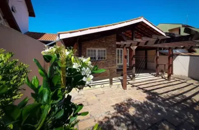 Casa térrea com edícula à venda em bairro na cidade de vinhedo/sp