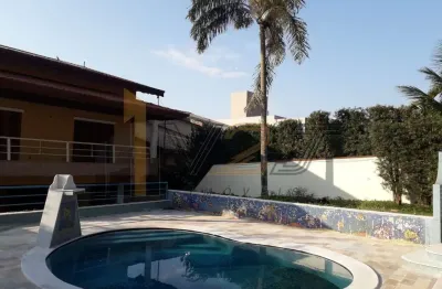 Belíssima casa à venda no condomínio green boulevard em valinhos/sp