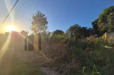 Terreno à venda em bairro tranquilo e arborizado na cidade de vinhedo/sp