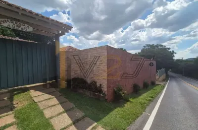Casa térrea à venda com 03 quartos - bairro caixa d´agua em vinhedo/sp