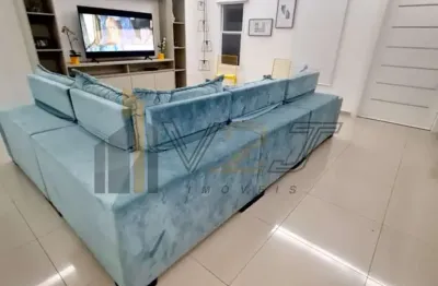 Casa térrea à venda com  edícula e cercada de muita área verde no condomínio vale da santa fé em vinhedo/sp