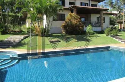 Casa sobrado com casa de hóspede completa à venda no condomínio vale da santa fé, em vinhedo/sp.