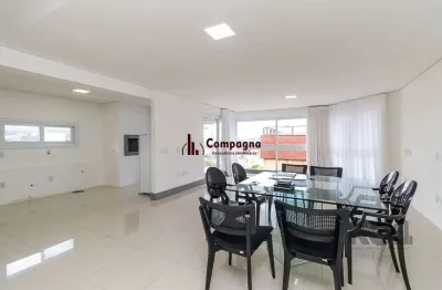 Excelente cobertura de 238m² com 3 dormitórios e 2 vagas.
