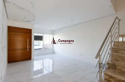 Ótimo sobrado que possui 4 dormitórios sendo 4 suítes.
