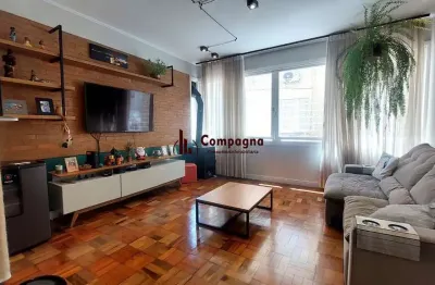 Apartamento reformado, 3 dorm. + vaga, próximo a redenção