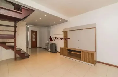 Casa em condomínio de 3 dormitórios, no bairro ipanema