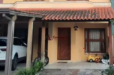 Casa em condomínio, 131m², 2 dormitórios, 1 vaga no bairro cavalhada