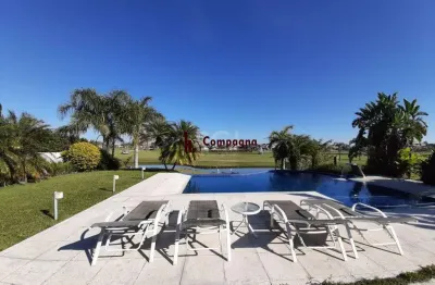 Casa condominio para venda - 470m², 4 dormitórios, sendo 3 suites, 3 vagas - ter