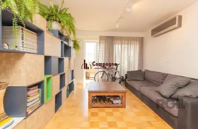 Apartamento para comprar com  3 suítes no bairro moinhos de vento