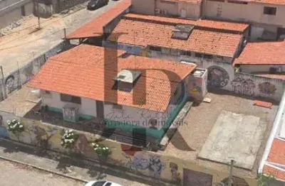 Casa comercial /residencial em ponta negra: 2 quartos, 1 suíte, 2 salas, 5 vagas de garagem, 114m² - venda ou locação em natal-rn.