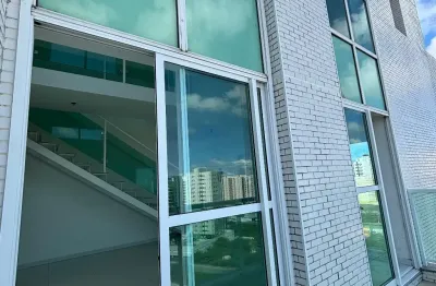 Cobertura duplex no bairro jardins com vista para o mar e para o parque da sementeira