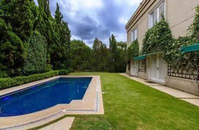 Casa única no Jardim Luzitânia – luxo, exclusividade e harmonia com o verde