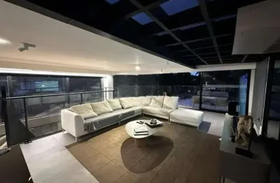 Residência de alto padrão com 700m² elegância e conforto em cada detalhe