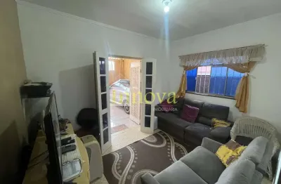 Casa à venda, com dois dormitórios sendo uma suíte, com 02 vagas de garagem no bairro do golfinho e