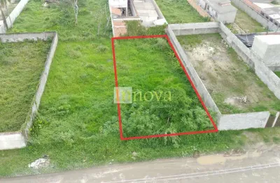 Terreno plano com 12m de frente por 30m de profundidade, em rua tranquila e próximo ao comércio loc