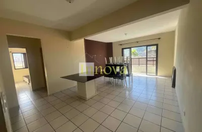 Charmoso apartamento à venda, com 3 dormitórios sendo uma suíte, e vista para o mar, a 150m da prai
