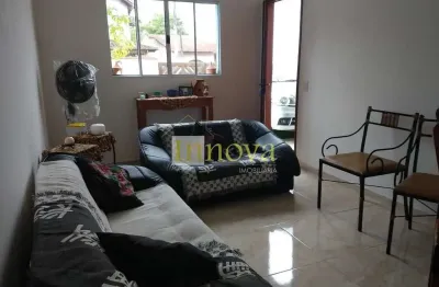 Casa à venda, com 02 dormitórios sendo 01 suíte, a pouco metros da orla do massaguaçu, em caraguata