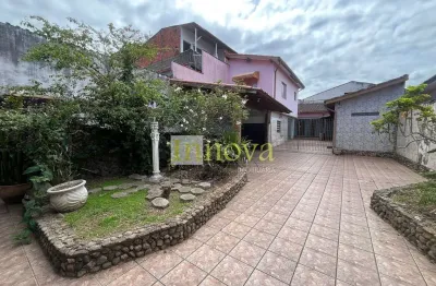 Sobrado à venda,, com 02 dormitórios sendo 01 suíte e churrasqueira no bairro do  indaiá, em caragu