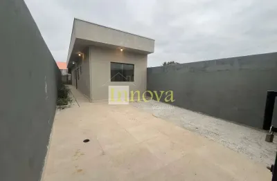 Casa à venda, com 54,25m2 de construção, em 125m2 de terreno , no Balneário dos Golfinhos, Caraguat