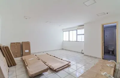 Sala comercial com 4 salas para alugar na Alameda Iraé, 620, Indianópolis, São Paulo